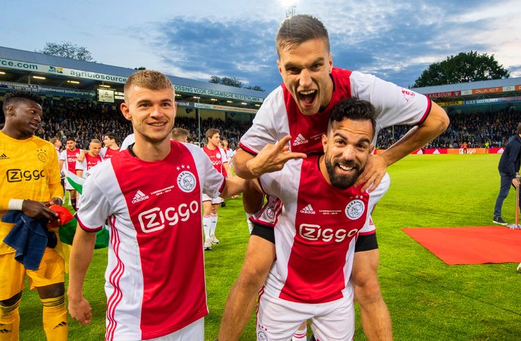 尤其在第三 尤其在第三