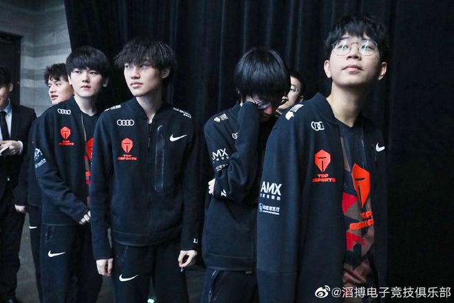 球再度扳平 球再度扳平